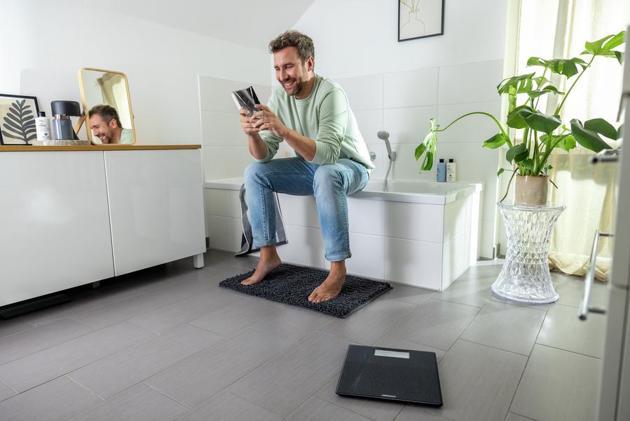 Style Sense Comfort Coral Bathroom Scale