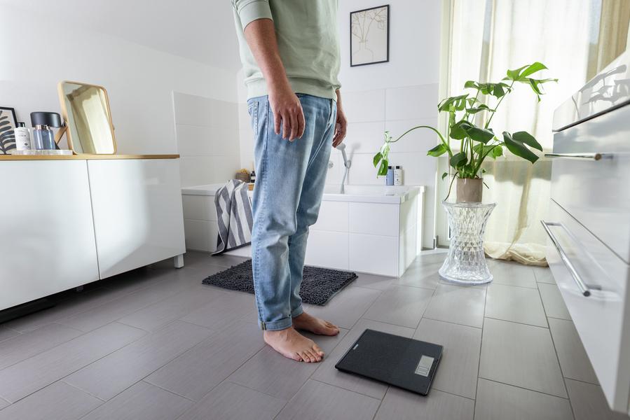 Style Sense Comfort Coral Bathroom Scale