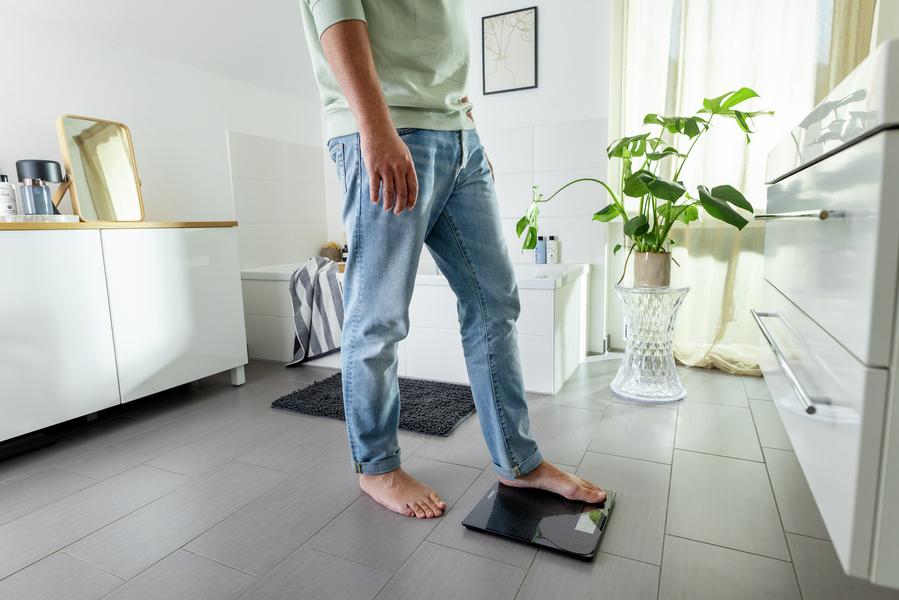 Style Sense Comfort Coral Bathroom Scale