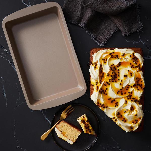 Ceramabake Rectangular Cake Pan